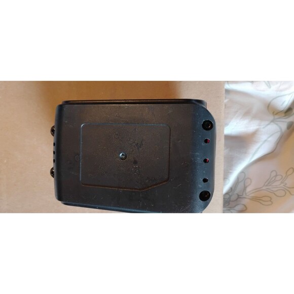 Makita Rechargeable 388vf Max Lithium Battery and Charger Compatible 18V B Ser - Picture 5 of 7